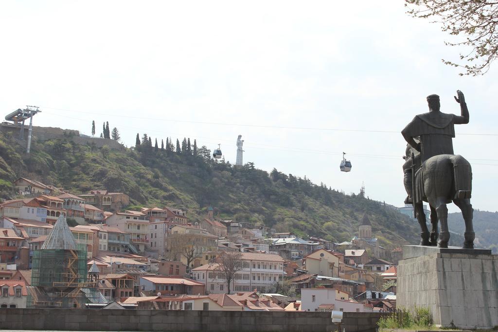 Tbilisi Downtown Guest House Luaran gambar